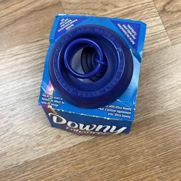 Vintage Downy Enhancer Fabric Softener Dispenser Ball in Package NEW - Picture 2 of 6